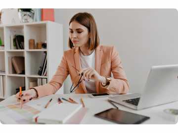 С праздником тех, кто держит финансы под контролем!