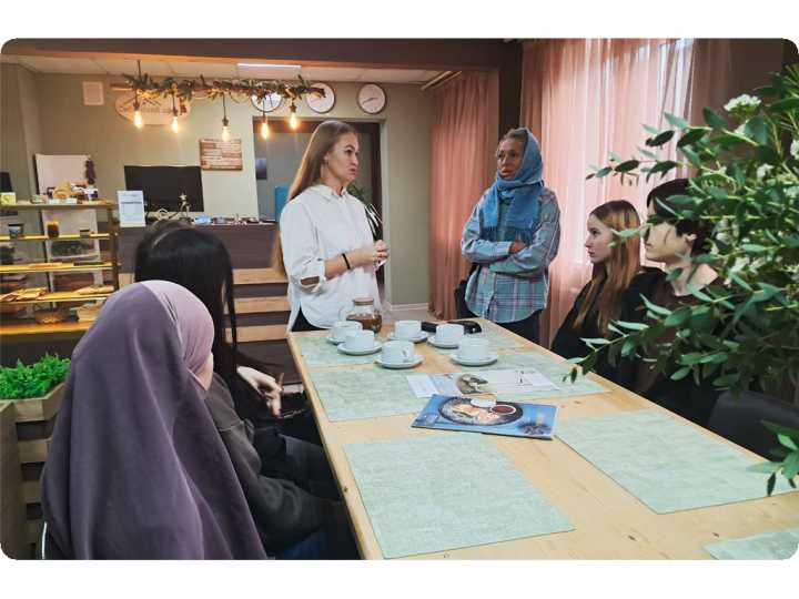 Сибирский чай и секреты гостеприимства: студенты в новом хостеле