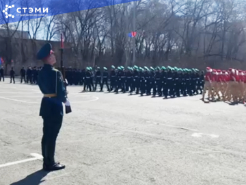 Студенты СТЭМИ готовятся к праздничному параду