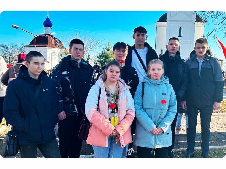 Поколение, которое не забывает: студенты почтили память солдат